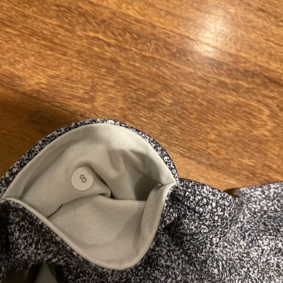 Lululemon Wunder Under Crop III - Picture 7 of 7